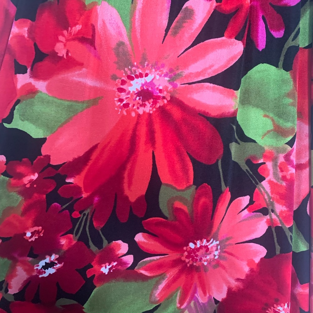 Kathy Ireland Vibrant Red Floral Print Maxi Skirt Sz XL ( never worn) - Picture 4 of 8
